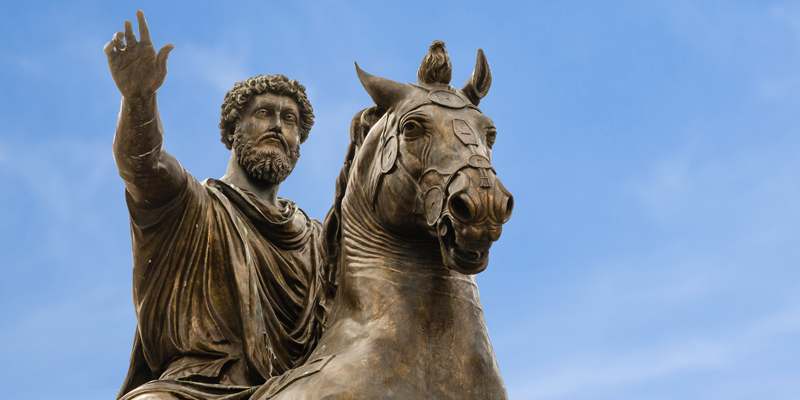 Uma estátua do imperador romano, Marco Aurélio, a cavalo